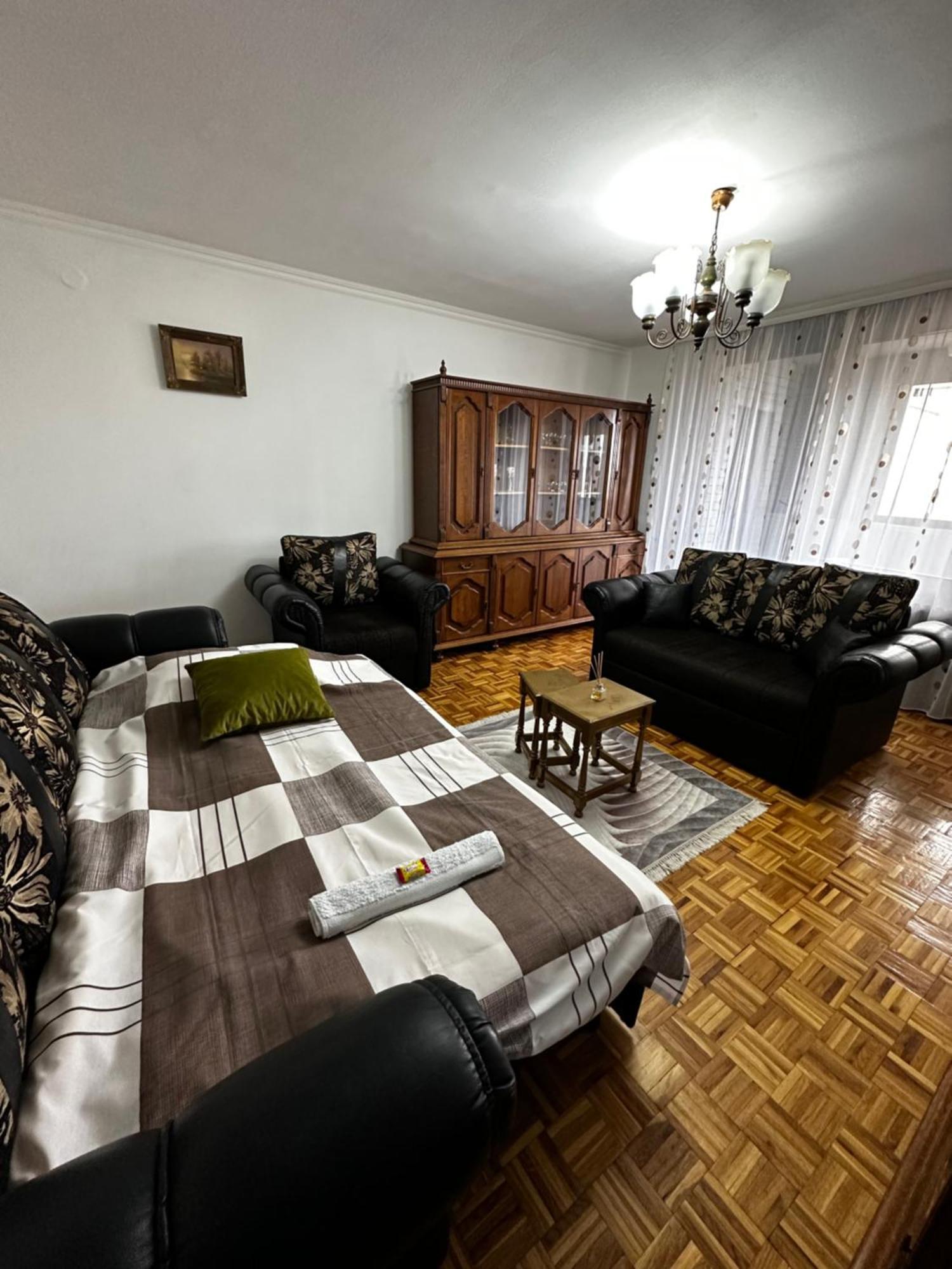 Tamaris Apartment Subotica Bagian luar foto